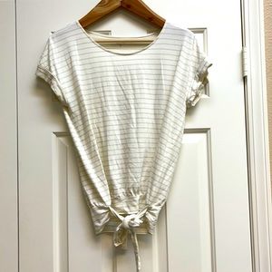 Garnet Hill size medium short sleeve top with built in bow. Cream  pinstripe.